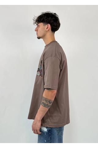 Zaee Nomad Nakışlı Premium Oversize Tişört Kahverengi