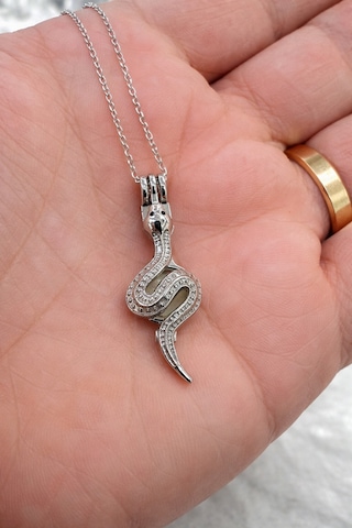 Yılan Figürlü Metal Kolye Gümüş Renk 60 Cm Zincir Unisex Çok renkli