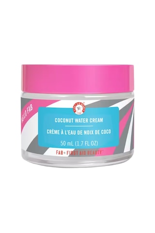 First Aid Beauty Hello Fab Coconut Water Cream - Hindistan Cevizi Suyu İçeren Nemlendirici Krem 50 Ml