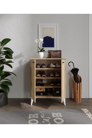 Ayakkabılık Mario Lefkas