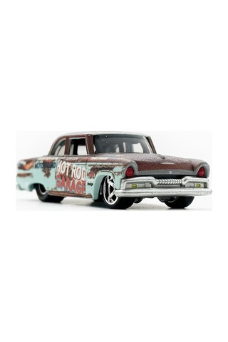 Hot Wheels Boulevard Premium Araçlar Gjt68 - Hrt58 1955 Plymouth Savoy