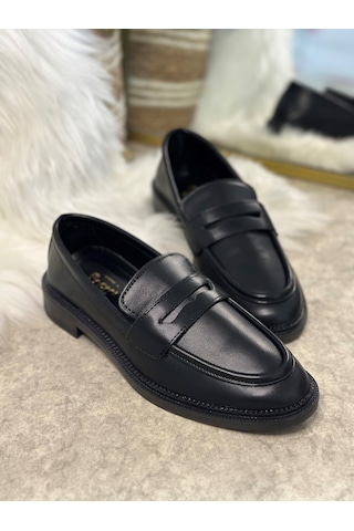 Günlük Kadın Düz Loafer Klasik Desenli Taban Zincirli Oval Burunlu Makosen Sade Şık Ayakkabı 130 Siyah - Cilt