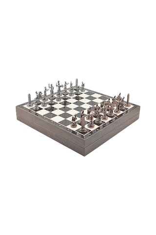 Gifthome Orta Boy Metal Yunan Mitolojisi Satranç Tk. Antik Ve Ceviz Desenli Sandıklı Mdf Tahtası 36x36 Cm.