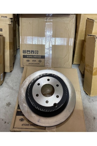 Nissan Navara D23 2016-2019 Arka Disk Takım