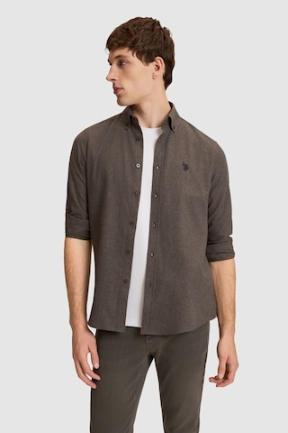 U.S. Polo Assn. Erkek Kahverengi Slim Fit Uzun Kollu Basic Gömlek 50332397-vr029