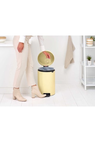 Brabantia Newıcon Mellow Yellow Pedallı Çöp Kutusu 20lt Sarı