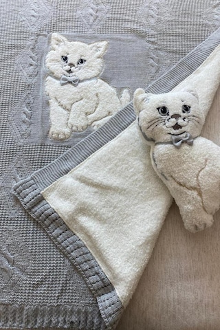 Oyuncak Hediyeli Bebek Triko Battaniye 90x90 Cm Gri Gri