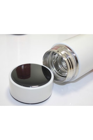 Anime Baskılı Dijital Göstergeli Termos 500 Ml Model 3 Diğer