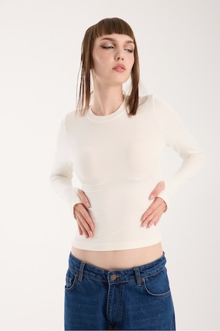 Gugus Kadın Modal/viskon Kumaş Bisiklet Yaka Parmak Geçirmeli Body Beyaz