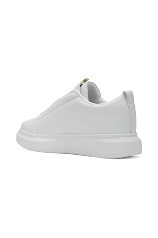 Günlük Erkek Casual Lastikli Kalın Yüksek Topuklu Desenli Taban Oval Burun Sneaker Spor Ayakkabı 111 Beyaz