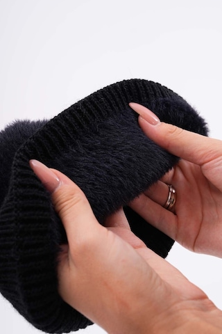 Peluş Ponponlu Bere Siyah