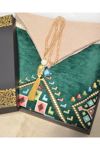 Çeyizlik Hediyelik Seccade Eşarp Tesbih Set Kilim Desenli Kadife Astarlı Seccade, Eşarp, Kristal Tesbih Özel Kutulu Lüks Hediye Seti Yeşil
