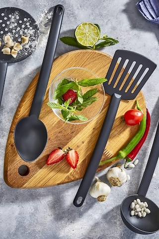 TEFLON KEPÇE KAŞIK KEVGİR SPATULA SERVİS SETİ-4 PARÇA-SİYAH