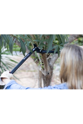 Kamikaze Km-750 İki Elli Budama Makası 46 Cm, 28 Mm Kesim Kapasitesi, Dişli Güç Aktarma Sistemi