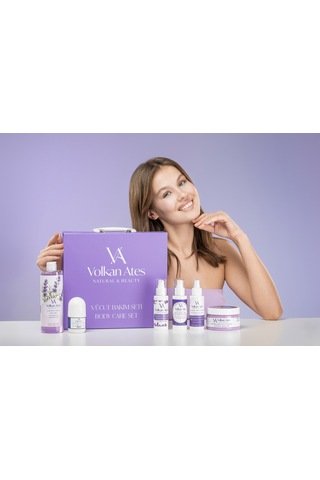 Vücut Bakım Seti (Vücut Peeling & Losyonu  - Ayak Koku Giderici Sprey &  Kremi - Duş Jeli - Roll-On)