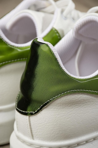 Shoetek Dukine Kadın Sneakers Bağcıklı Arka Helogramlı Beyaz&yeşil Deri Beyaz
