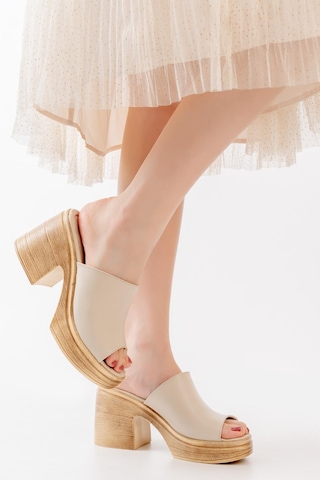 Asmi Shoes Kadın Siyah Ortopedik İç Taban Topuklu Terlik 9cm Krem Krem