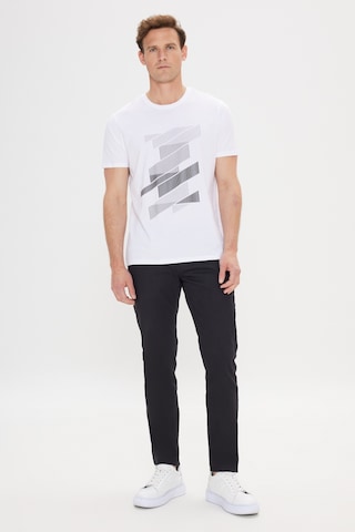 AC&Co / Altınyıldız Classics Erkek Beyaz Slim Fit Dar Kesim %100 Pamuk Baskılı Bisiklet Yaka Tişört Beyaz