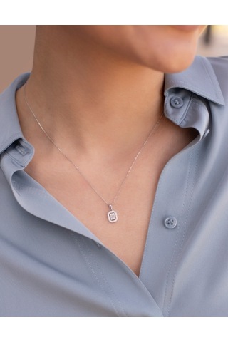 Gülaylar Diamond Line Beyaz Altın 8 Ayar Baget Taşlı Kolye