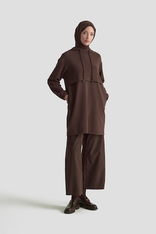 Armine Trend Kapüşonlu Yandan Cepli Kolları Lastikli Fitilli Tunik Kahverengi 25kt462 Kahverengi