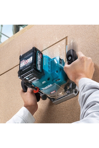 Makita Akülü Freze 40v Rp001gz