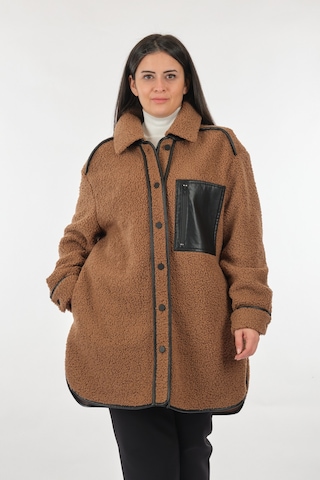 Ekol Düz Yaka Büyük Beden Cepli Camel Kadın Manto Camel