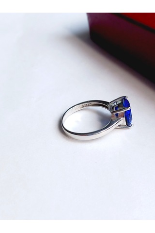 Gümüş Tanzanit Taşlı Yuvarlak Tasarım Kadın Yüzük