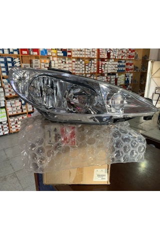 Peugeot 206 Gtı Sport Parabolik Çiftli Sağ Far 6205s9