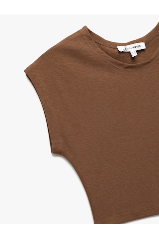 Koton Bisiklet Yaka Kolsuz Modal Karışımlı Slim Fit Crop Kadın Tişört Kahverengi 5sal10053ık Kahve Kahverengi