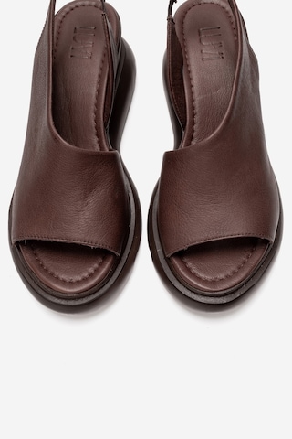 Luvishoes Agusto Kahverengi Hakiki Deri Kadın Dolgu Topuk Sandalet Kahverengi