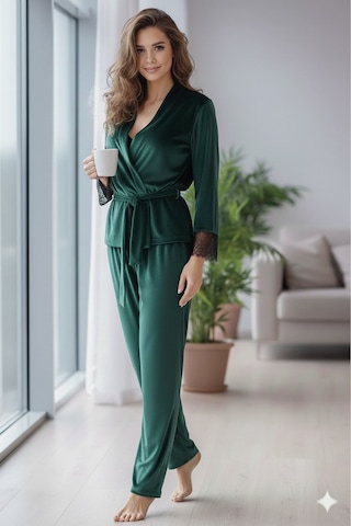Juwana Lüks Kadife Dantel Detaylı Şık Kuşaklı Sabahlık & Pijama Takımı Siyah