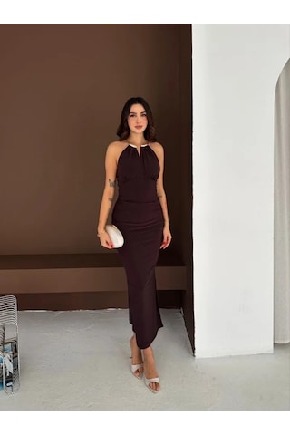 Efnaz Style Uzun Abiye Elbise Yırtmaçlı Sırt Dekolteli Şık Gece Elbisesi - Kahverengi