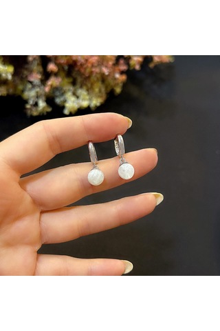 Stela Ay Taşı Gümüş Küpe Beyaz