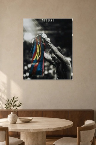 Fida Messi 10 Numaralı Formayı Kaldırırken Canvas Tablo