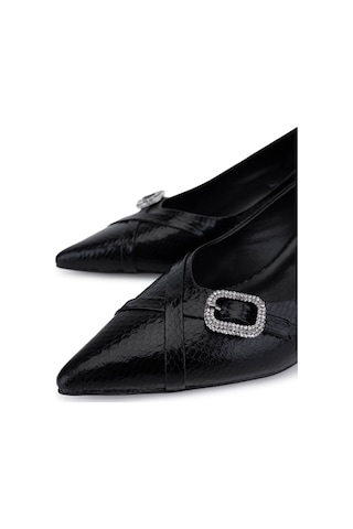 Tamer Tanca Kadın Suni Deri Siyah Topuklu Ayakkabı 1160 26554 Bn Ayk Sk25-26 Sıyah Siyah