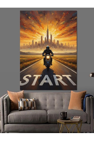 Ahşap Tablo Yolda Motosiklet Sürücüsü Start