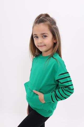 Kız Çocuk Relax Fit Bisiklet Yaka Cepli Baskılı Sweatshirt - Kolu Çizgili & 2 İplik Çimen Yeşili