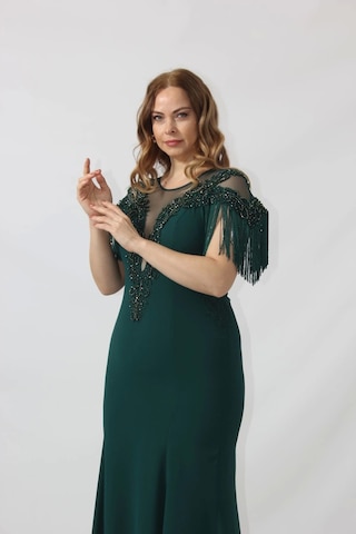 Moda Berray 80099 İşlemeli Püsküllü Büyük Beden Uzun Abiye Siyah Yeşil