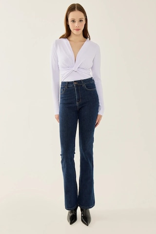 Hiccup V Yaka Uzun Kollu Slim Fit Bodysuit Tozlu Beyaz