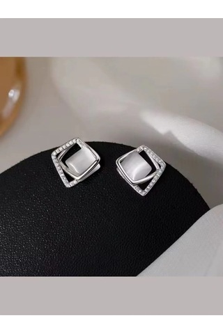 925 Ayar Gümüş Kristal Taşlı Geometrik Kare Küpe Gümüş