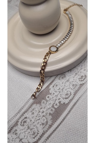 Uzel Çelik Gold Altın Renk Yarım Taşlı, Yarım Kalın Zincir Detaylı, Romen Rakamlı Çelik Bileklik Gold