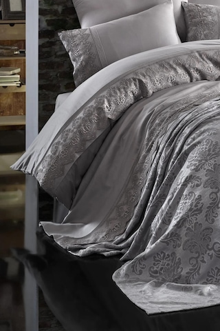 Nazik 7 Parça Pikeli Nevresim Takımı Gelin Seti Valeria Gri Diğer