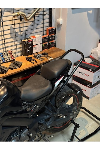 Benelli 125 S Stunt Demiri Siyah