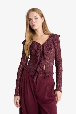 Defacto Slim Fit Dar Kesim V Yaka Volanlı Dantel Uzun Kollu Bluz G4439ax25wnbr232 Bordo-br232