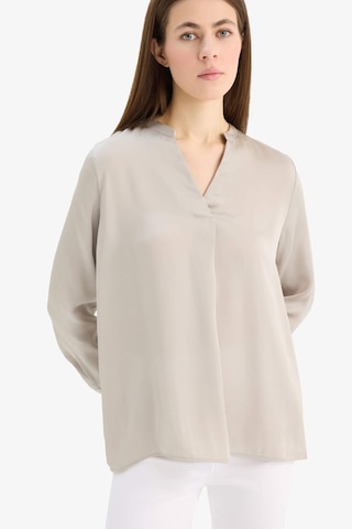 DeFacto Regular Fit Apaş Yaka Saten Uzun Kollu Bluz C3217AX25SPBG778