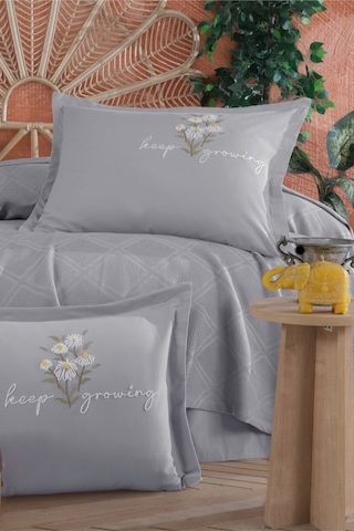 Butik Çift Kişilik Nakış Detaylı Pike Takımı Etta V3 Pudra Gri