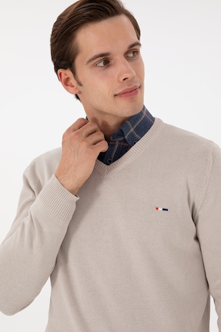 U.S. Polo Assn. Erkek Slim Fit V Yaka Taş Basic Kazak 50298283-VR049