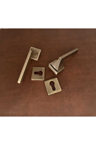 Karo Mat Antik Sarı Kare Rozetli Zamak Çelik Kapı Kolu 1 Takım