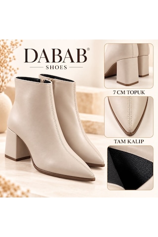 Dabab Shoes Yona Kadın Bej Cilt Sivri Burun Ön Dikiş Detaylı Fermuarlı İçi Sıcak Astarlı 7 Cm Kalın Topuklu Bot Bootie