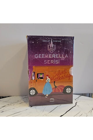 Geekerella Kutu Set- 3 Kitap